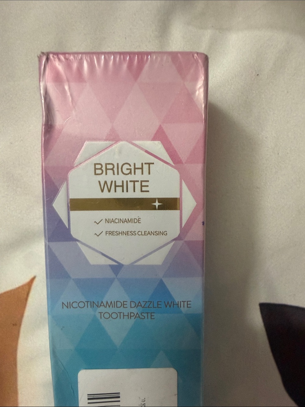 Skin Brightening Essence - Blue/Pink